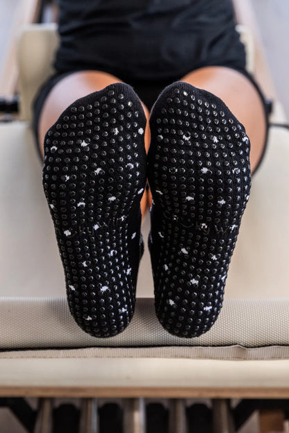 Ankle Spotty Black Grip Socks