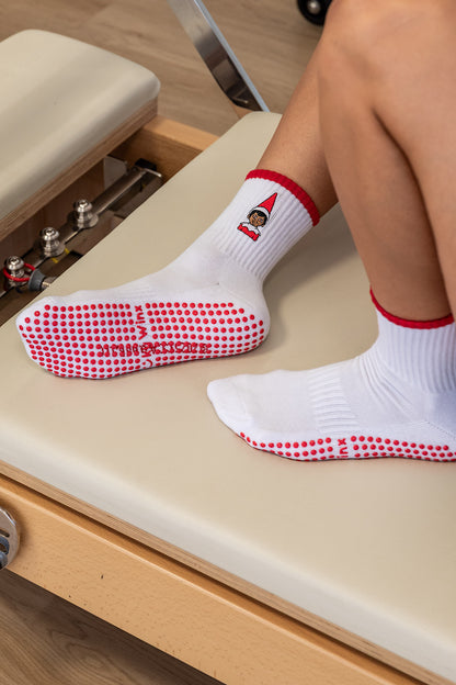 Crew The Elf On The Shelf® Brown Eyes Grip Socks