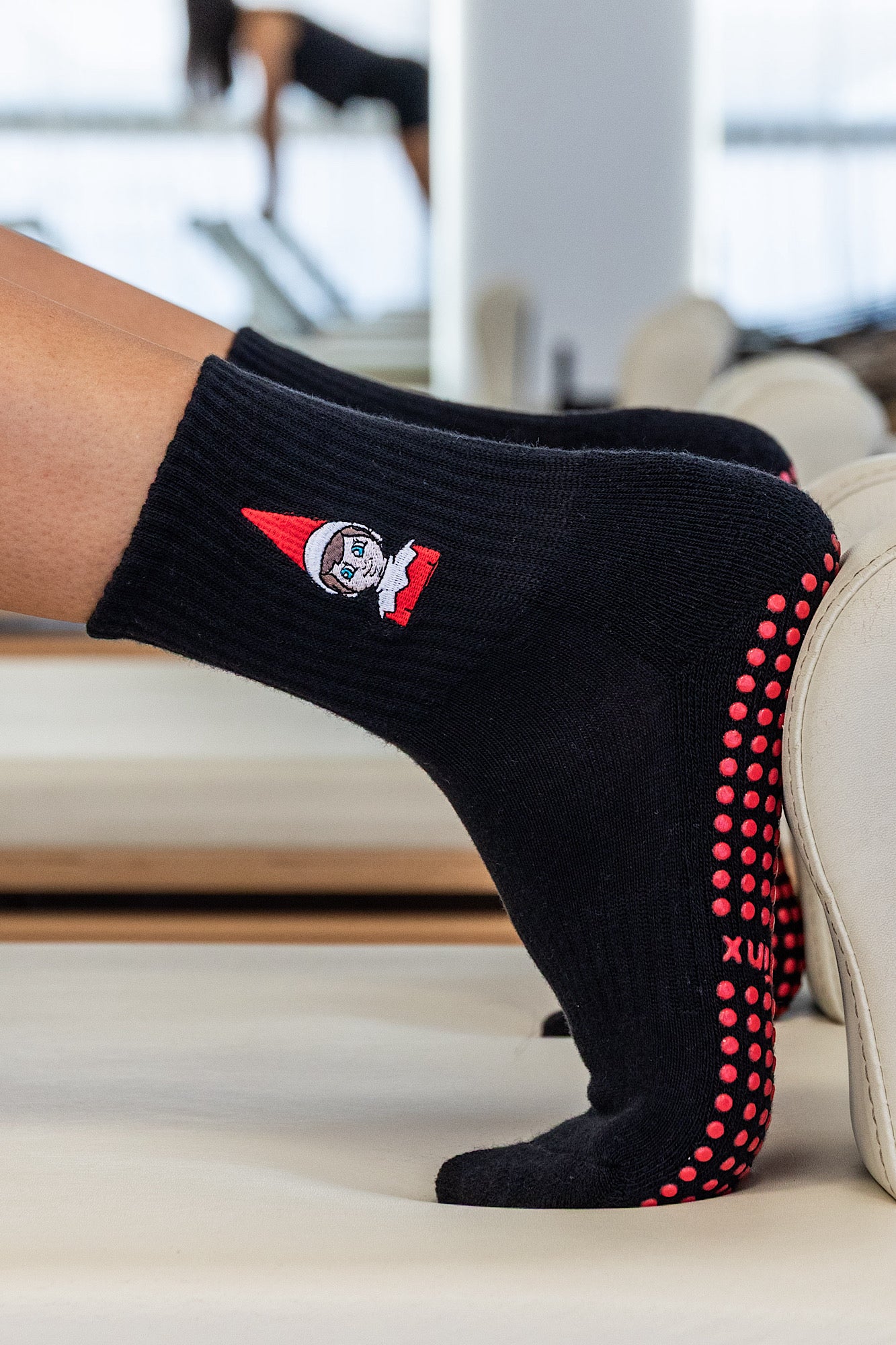Crew The Elf On The Shelf® Blue Eyes Grip Socks